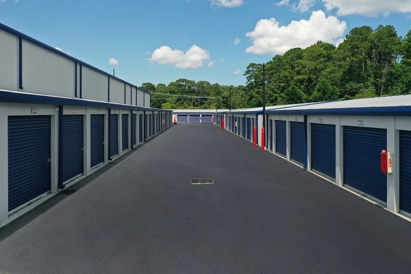 Midgard Self Storage - Bluffton - 11 Oliver Court - 11 Oliver Court