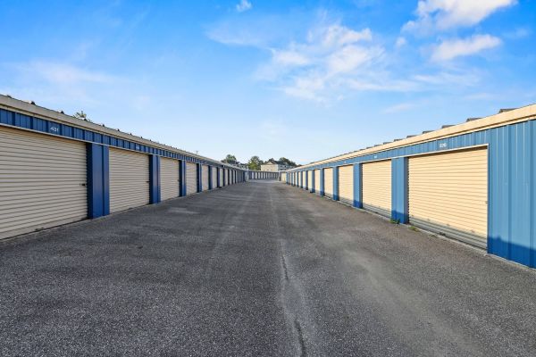 Storage Sense - New Freedom - Self Service - 224 North Constitution Avenue