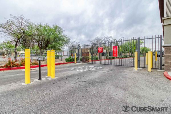 CubeSmart Self Storage - AZ Chandler N Arizona Ave - 1170 North Arizona Avenue