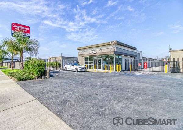 CubeSmart Self Storage - CA Santa Ana Fairview St - 2730 South Fairview Street