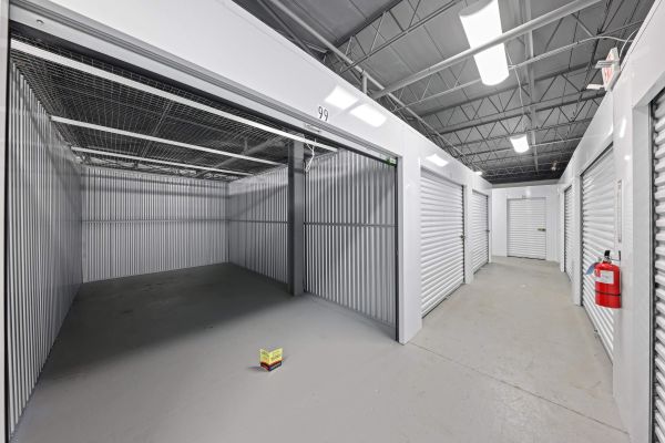 Storage Sense Upland - 115 6th Street