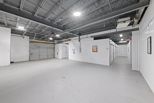 Storage Sense Upland - 115 6th Street