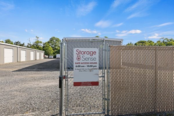 Storage Sense - Clermont - Self Service - 24 Clermont Drive