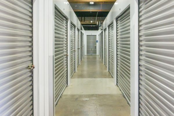 Devon Self Storage Sacramento, California - 4111 Marconi Avenue