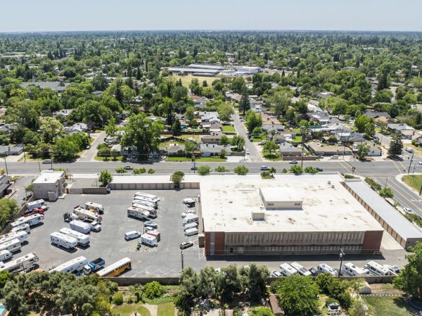 Devon Self Storage Sacramento, California - 4111 Marconi Avenue