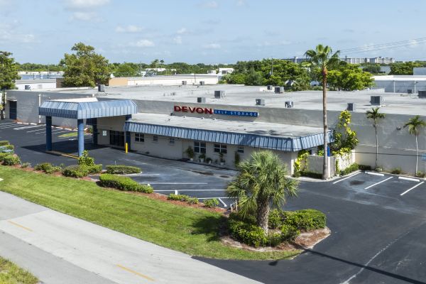 Devon Self Storage - 9130 - Pompano - 3111 Southwest 14th Court