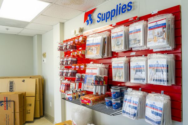 Devon Self Storage - 9165 - Jacksonville - 2188 Dunn Avenue