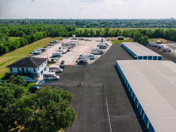 Safe Harbor Storage of Clear Lake - 1132 Lawrence Road