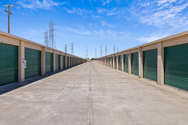 Storage Star Folsom - Nesmith - 600 Nesmith Court
