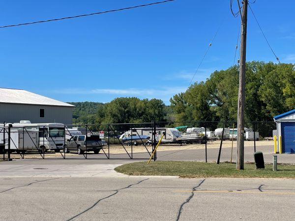 New Frontier Self Storage - Red Wing - 790 Tile Drive