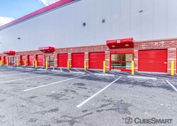 CubeSmart Self Storage - MD District Heights - 2121 Brooks Drive