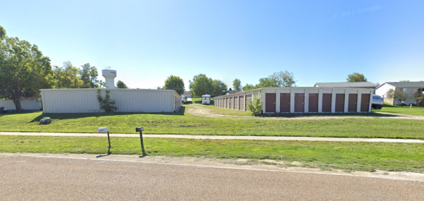Springville Mini Storage, a Six Three Storage Company - 601 1st Avenue