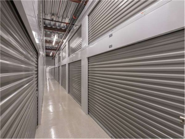 Extra Space Storage - 7218 - Hewlett - Broadway - 1150 Broadway
