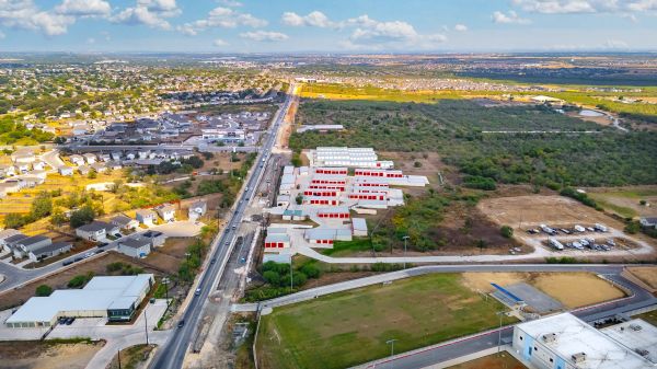 10 Federal Storage - FM 1516 - 5550 Farm to Market 1516