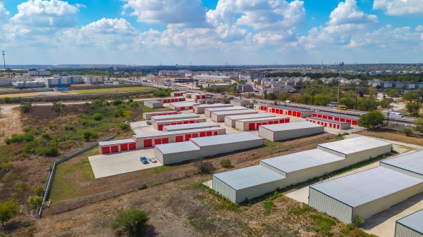 10 Federal Storage - FM 1516 - 5550 Farm to Market 1516