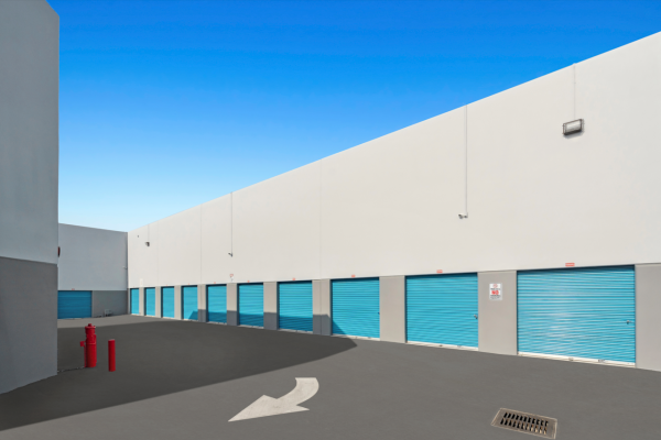 Extra Storage Huntington Beach - 17692 Sampson Lane