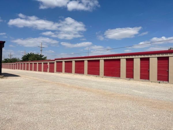 Storage Plus of Carlsbad - 4615 National Parks Highway