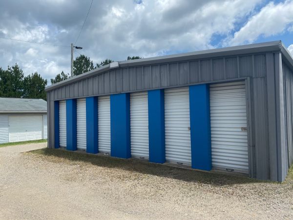 Pinewood Storage - 5063 North Carolina 211