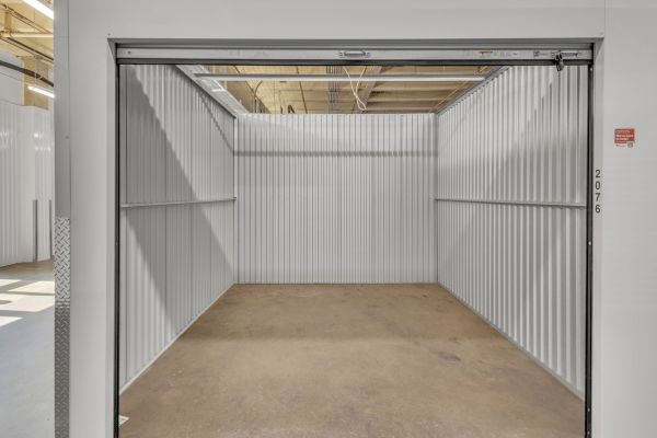 10 Federal Storage - Avenue F St - 2920 Avenue F