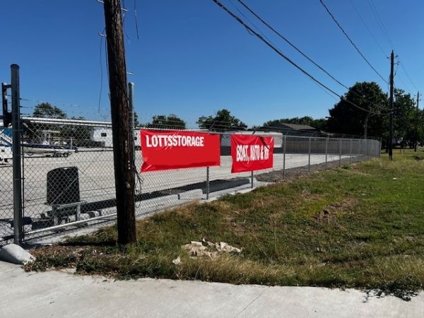 Lotts Boat, Auto and RV Storage - 2919 Beverly Road