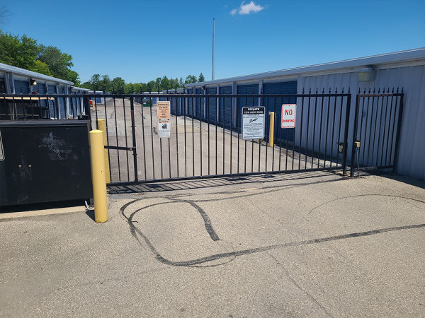 Storage Rentals of America - Clayton - Salem Ave - 7533 Salem Avenue