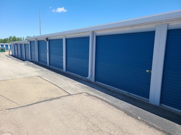 Storage Rentals of America - Clayton - Salem Ave - 7533 Salem Avenue