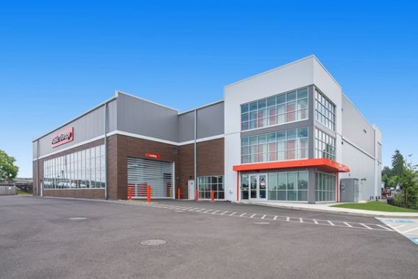 Public Storage - Portland - 3260 NE Columbia Blvd - 3260 NE Columbia Blvd