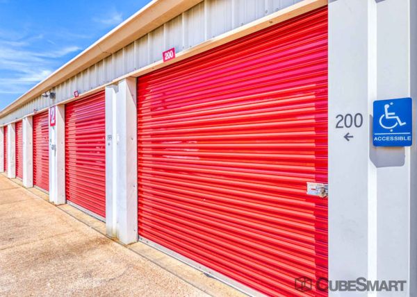 CubeSmart Self Storage - MO Arnold Robinson Road - 3401 Robinson Road