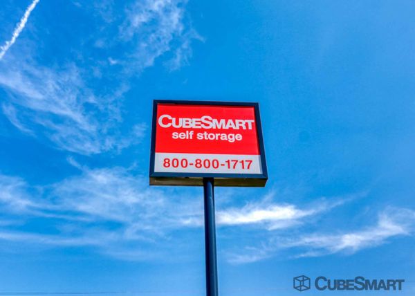 CubeSmart Self Storage - MO Arnold Robinson Road - 3401 Robinson Road