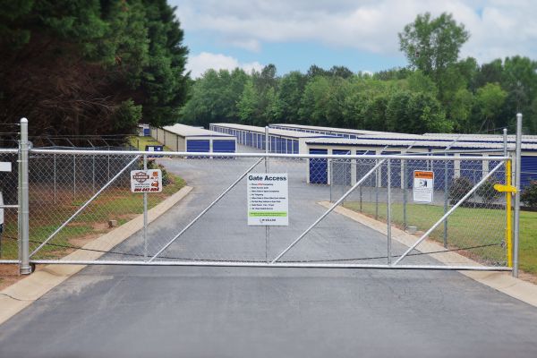 Midgard Self Storage - Anderson - 3508 Hopewell Road - 3508 Hopewell Road