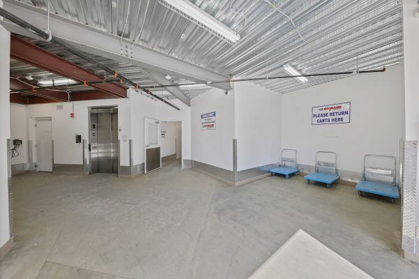 US Storage Centers - Raleigh - Town Center - 6401 Town Center Drive