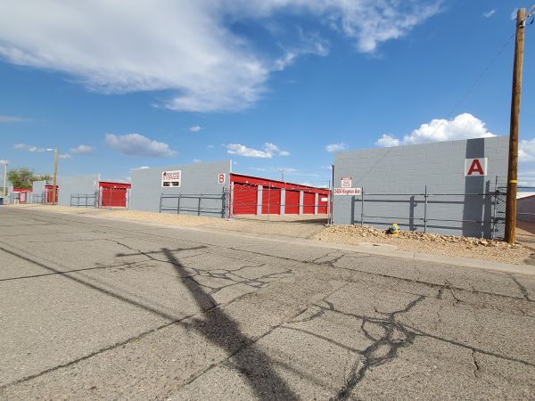 Mohave Storage - Kingman 2404 Kingman Ave MGMT (KMS) - 2404 Kingman Avenue