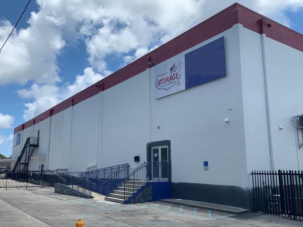 Storage Rentals of America - Miami - NW 7th Ave - 8460 Northwest 7th Avenue