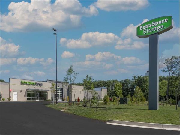 Extra Space Storage - 7493 - Curtis Bay - Energy Pkwy - 7620 Energy Parkway