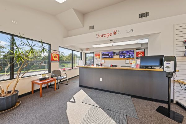 Storage Sense - Chesterfield - 51611 Gratiot Avenue