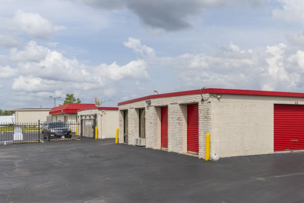 Devon Self Storage - 9111 - American Way - 5141 American Way