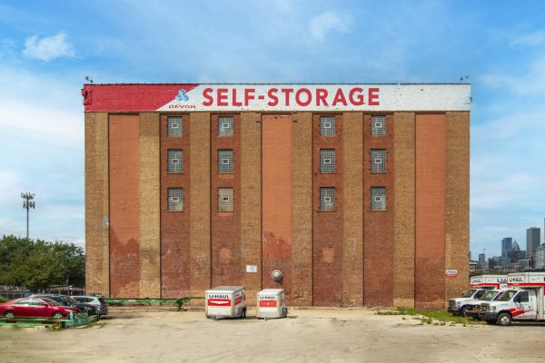 Devon Self Storage - 9006 - Canal Street - 1601 South Canal Street