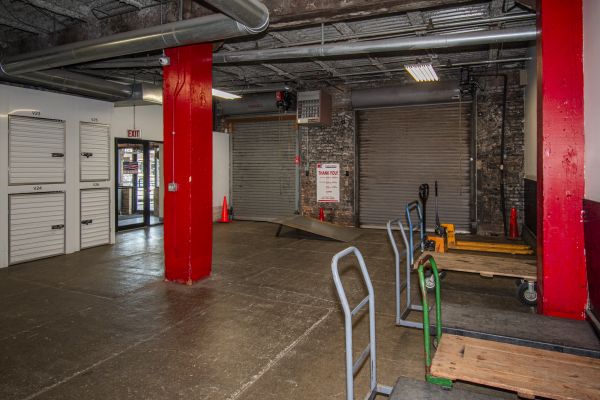 Devon Self Storage - 9006 - Canal Street - 1601 South Canal Street