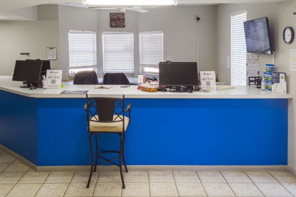 Devon Self Storage - 9159 - Conroe - 810 Gladstell Street