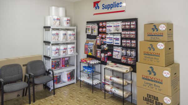 Devon Self Storage - 9159 - Conroe - 810 Gladstell Street