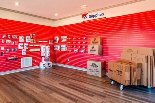 Devon Self Storage - 9004 - Fort Worth - 7400 Blue Mound Road