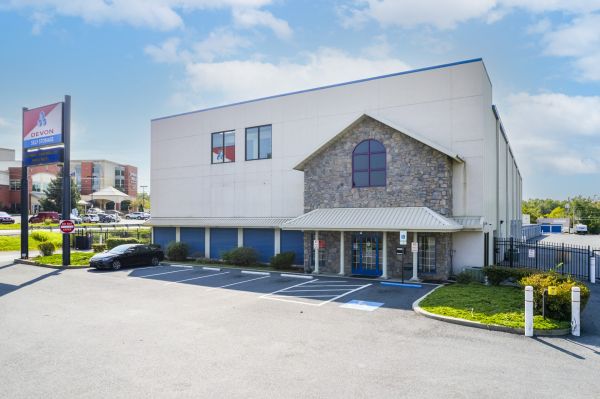 Devon Self Storage - 9155 - Harrisburg - 420 Amity Road