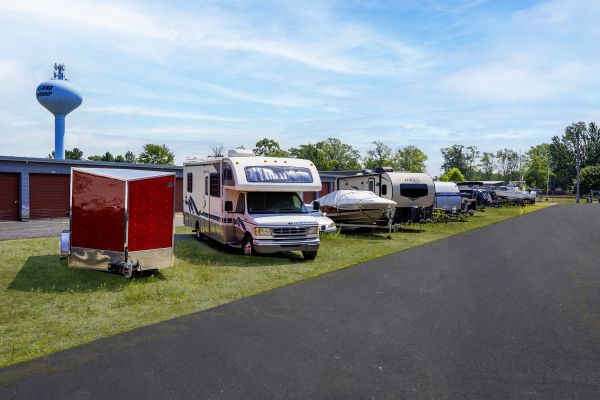 Devon Self Storage - 9125 - Lakewood - 257 West Lakewood Boulevard