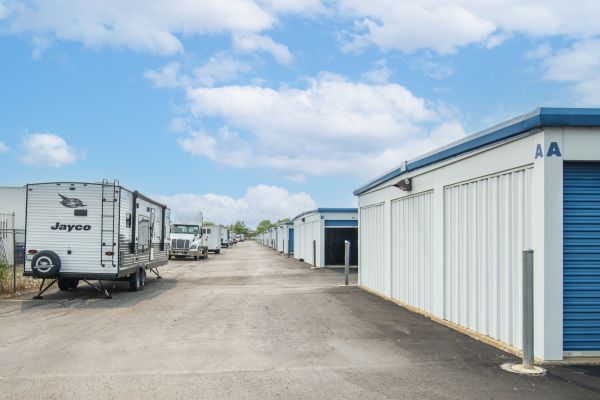 Devon Self Storage - 9136 - Lynwood - 19600 Stoney Island Avenue