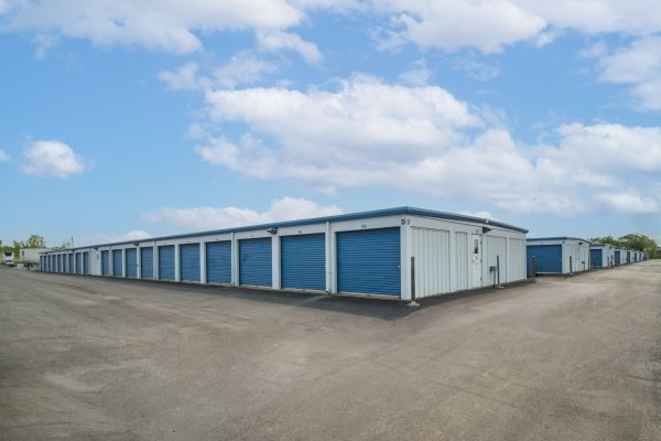 Devon Self Storage - 9136 - Lynwood - 19600 Stoney Island Avenue