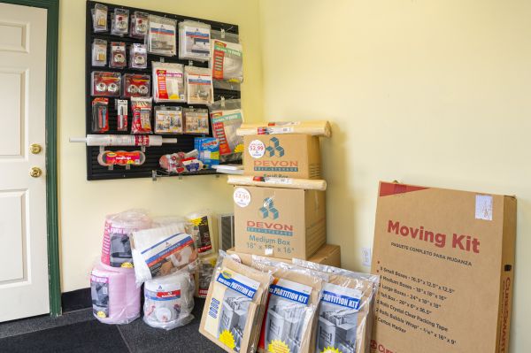 Devon Self Storage - 9137 - Lowell - 20 Duren Avenue