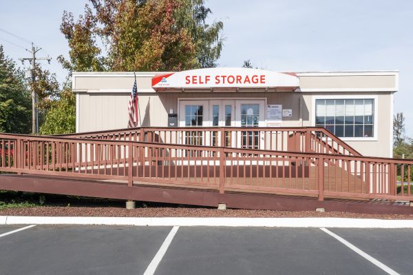 Devon Self Storage - 9143 - Northbend - 1410 Boalch Avenue Northwest