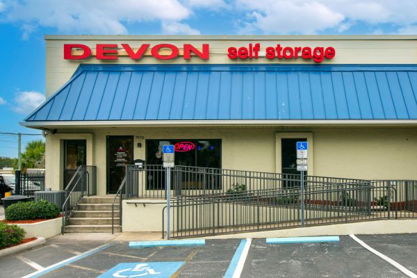 Devon Self Storage - 9132 - St. Petersburg - 7470 30th Avenue North