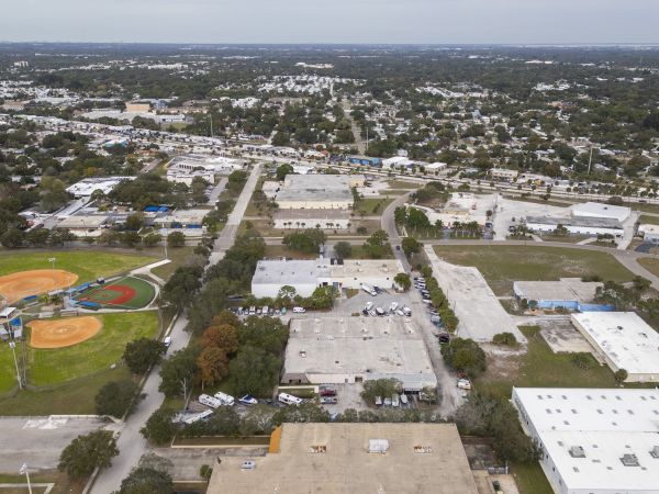 Devon Self Storage - 9132 - St. Petersburg - 7470 30th Avenue North