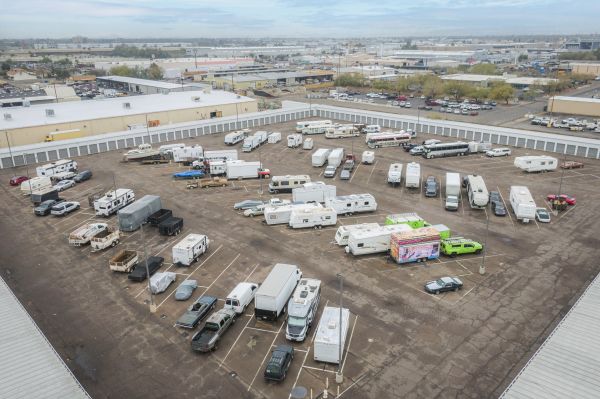 Devon Self Storage - 9127 - Budget Phoenix - 4010 West Indian School Road